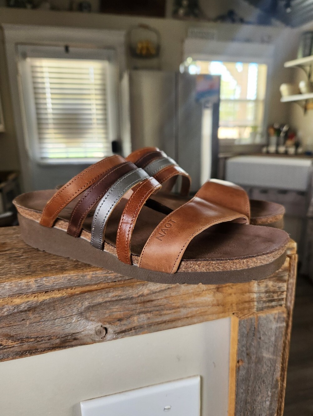 Naot Peyton Strappy Sandal Size 7 EU 38
